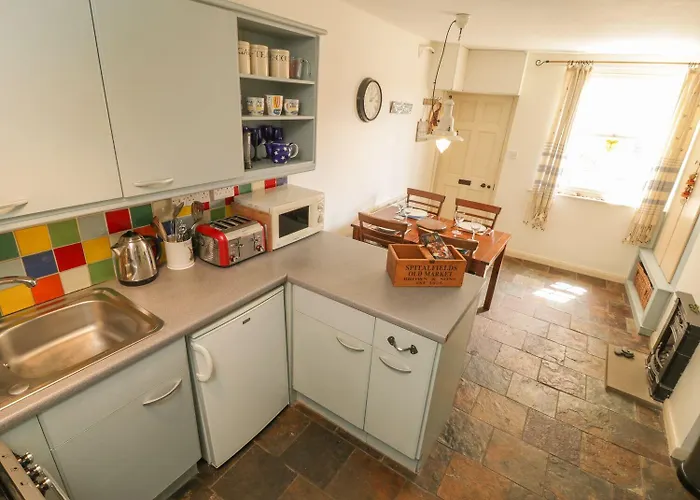 度假居 Sailing By